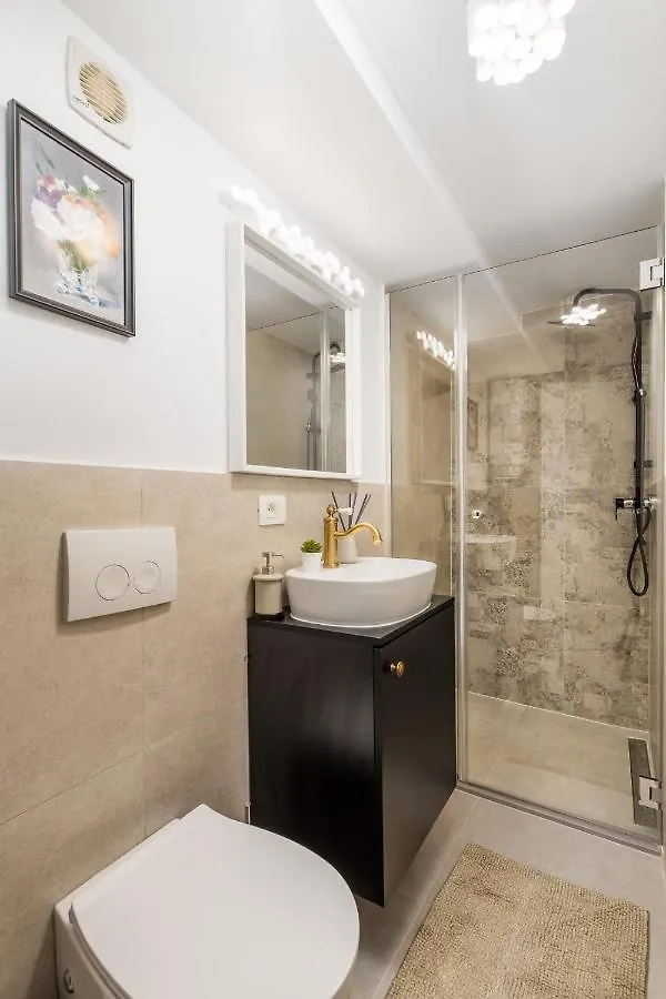 Grota Apartment In The Center 2 Rijeka Croatia