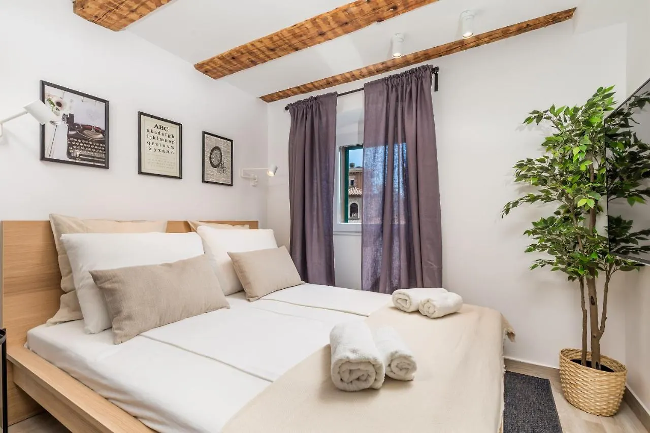 Grota Apartment In The Center 2 Rijeka